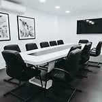 Hotel Masa 5 De Outubro 3*