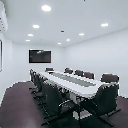 Hotel Masa 5 De Outubro